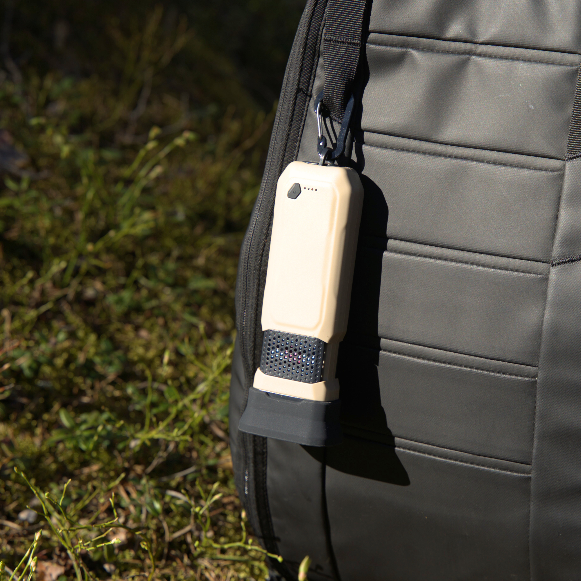 3-in-1 Fästing/Myggdosa, 9600 mAh Powerbank & Ficklampa
