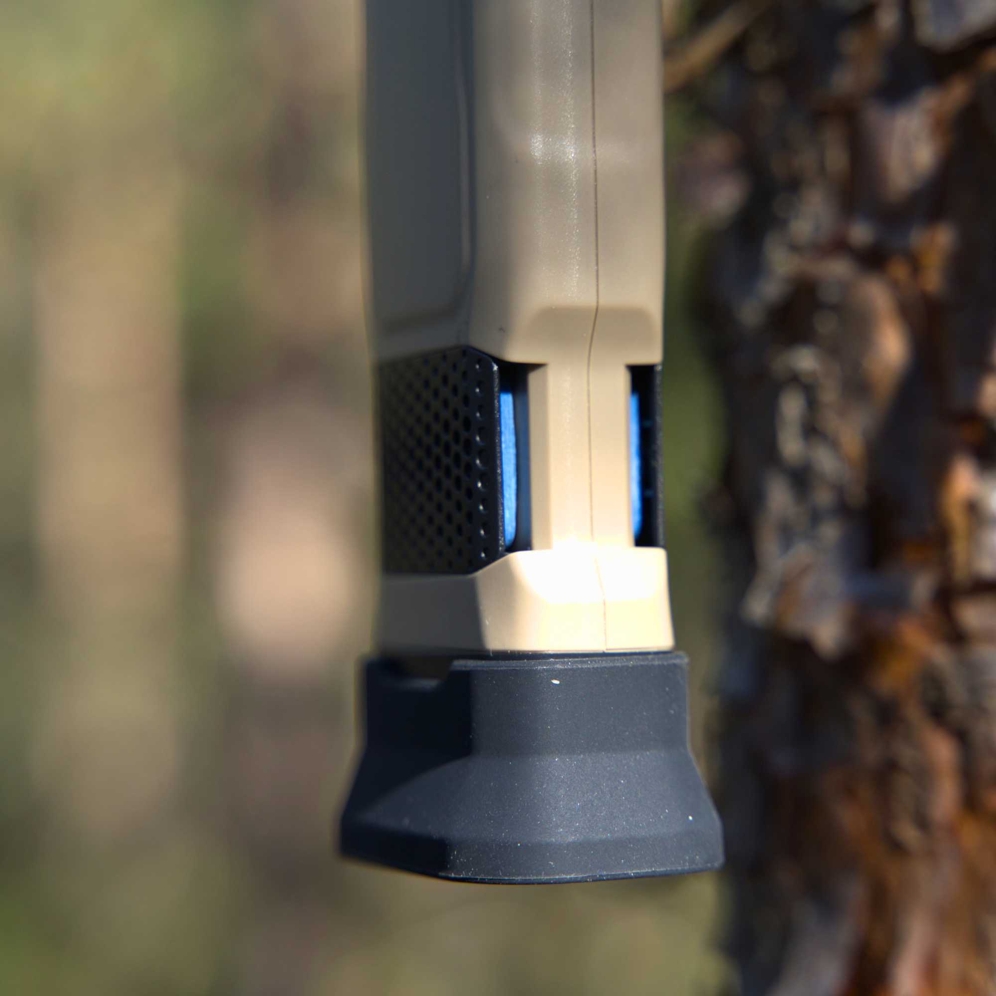 3-in-1 Fästing/Myggdosa, 9600 mAh Powerbank & Ficklampa
