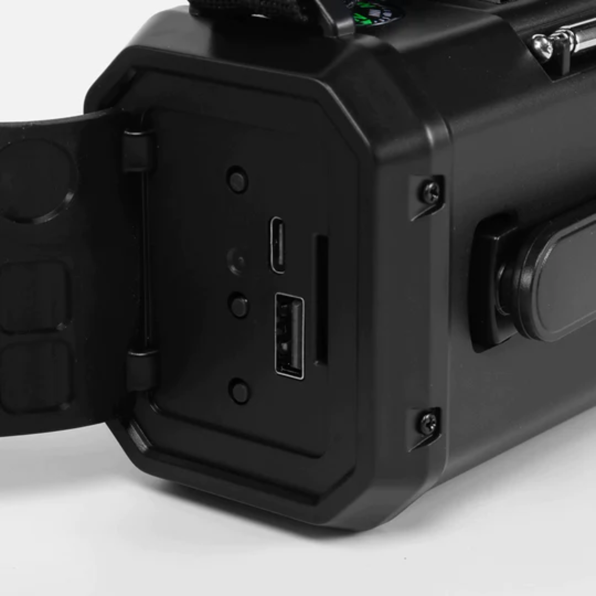 Nödradio Pro - 10,000mAh inbyggd Powerbank, Kompass, Ficklampa och Solceller