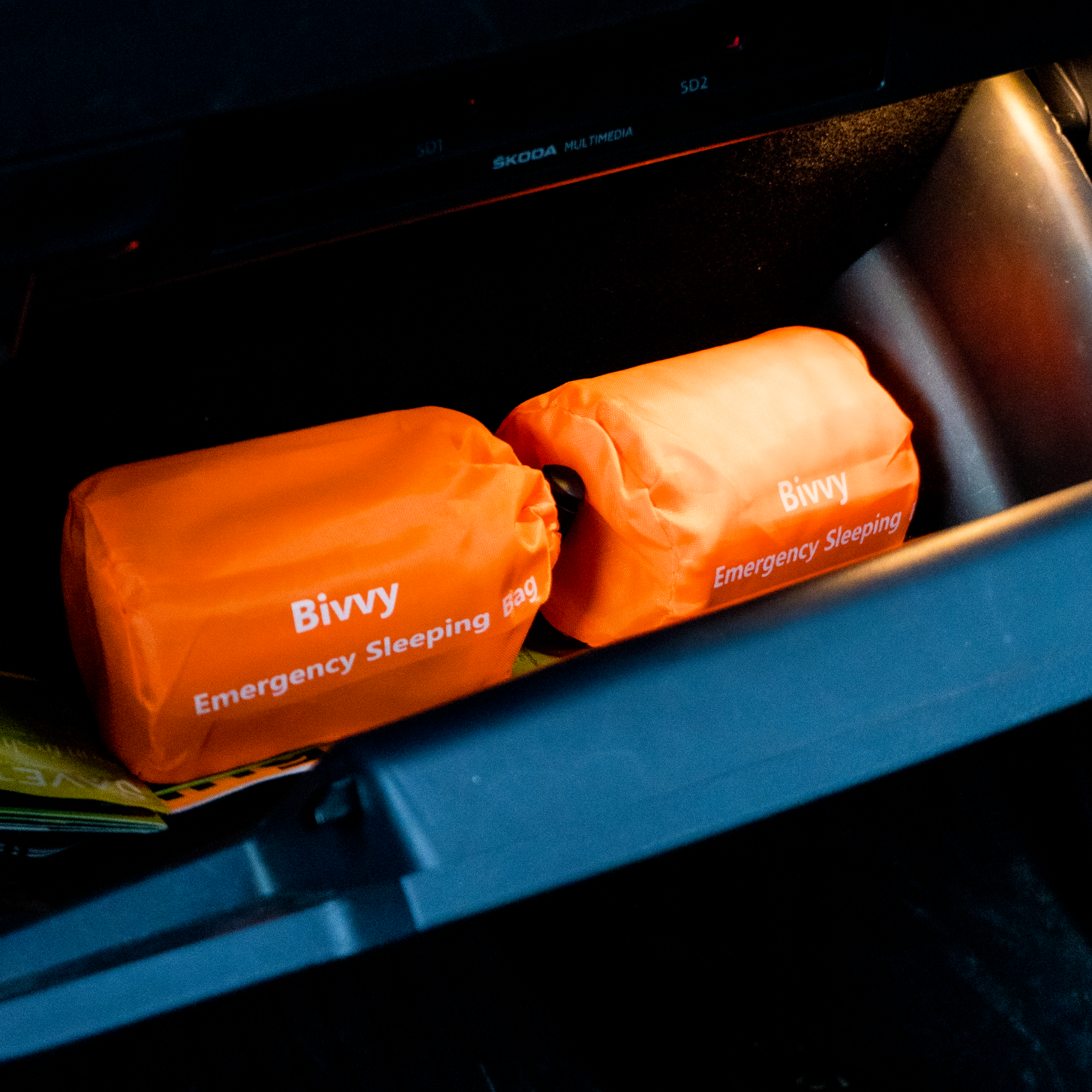 Bivy Bag - Kompakt nödsovsäck + Visselpipa 120dB