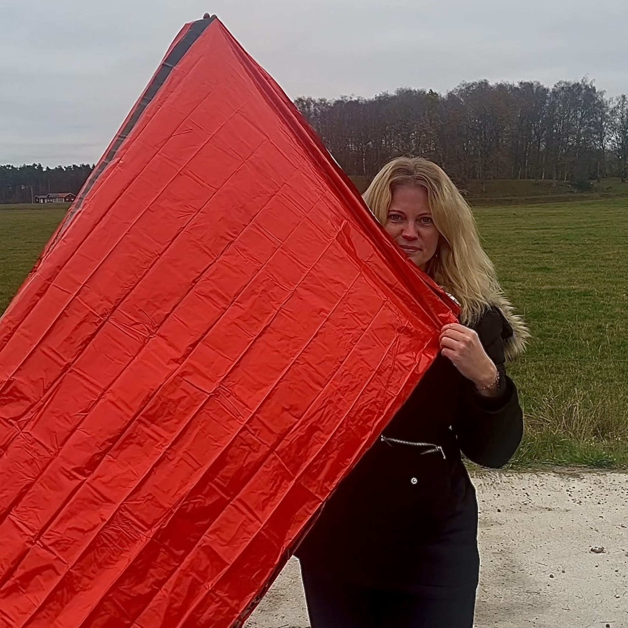 Bivy Bag - Kompakt nödsovsäck + Visselpipa 120dB